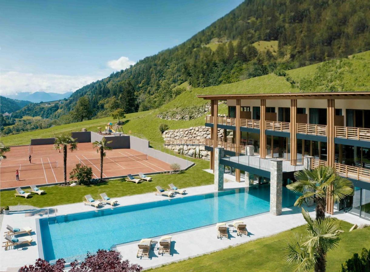 Hotel Sonnenalm Saltusio Bagian luar foto
